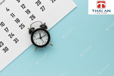 NLĐ phải đáp ứng điều kiện về thời gian báo trước khi chấm dứt hợp đồng lao động xác định thời hạn
