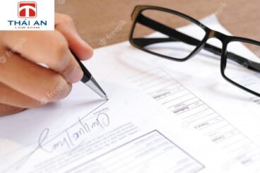 Khi giao kết phụ lục hợp đồng lao động, NSDLĐ và NLĐ cần lưu ý gì? - Nguồn ảnh: Internet
